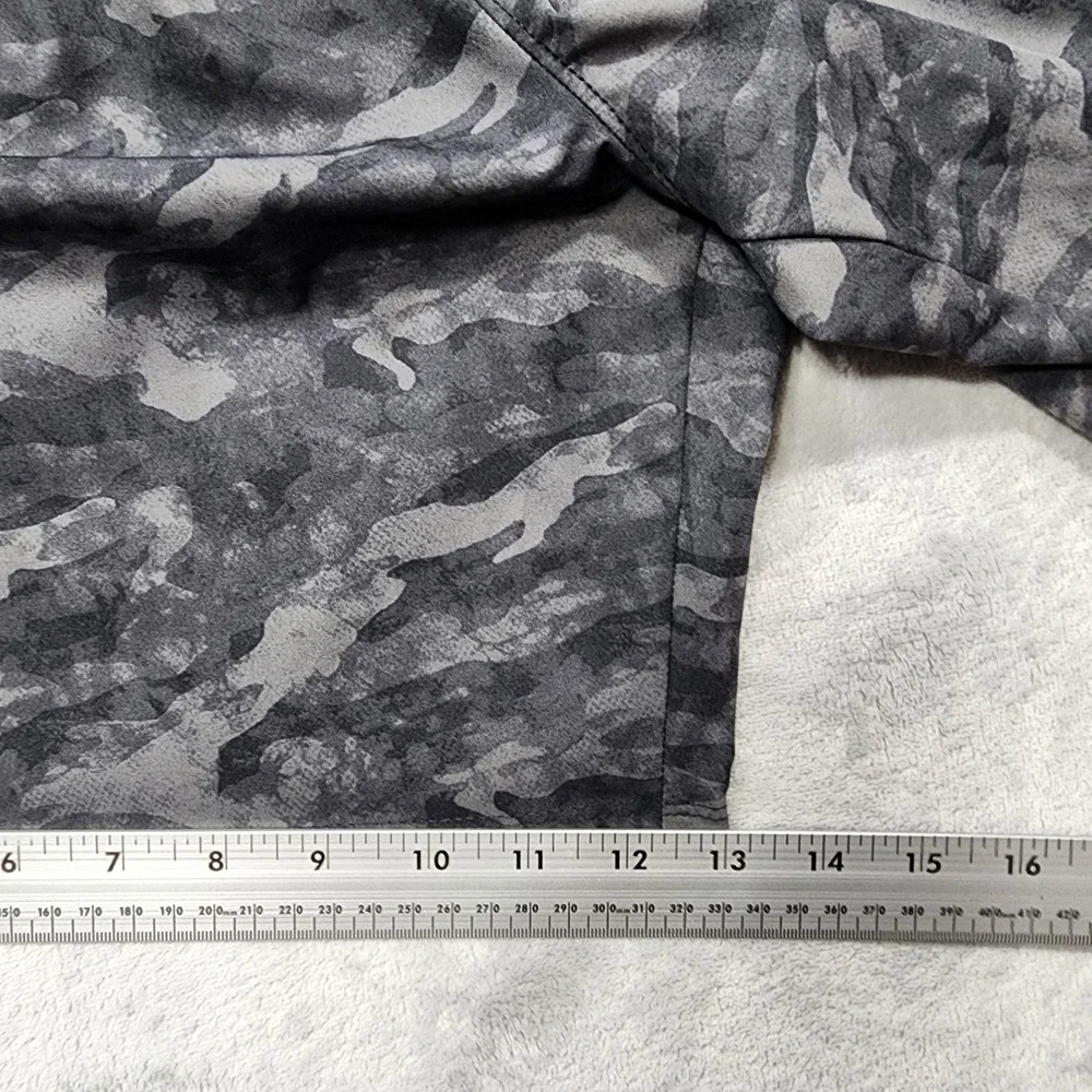 Russell Athletic Shorts Mens L Gray Camo Dri-Power Mesh 7